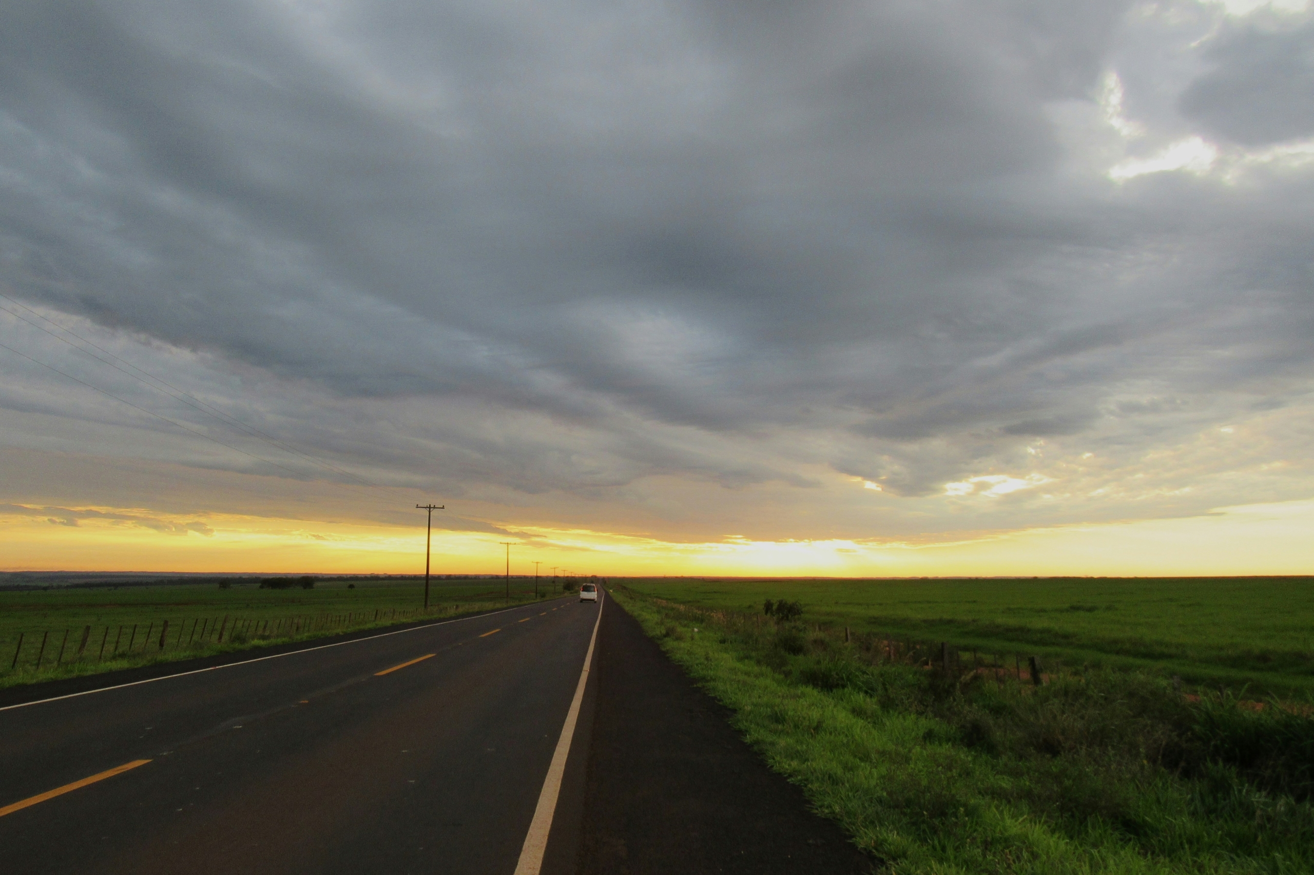 Paraguay cielo carretera tecnologia innovación